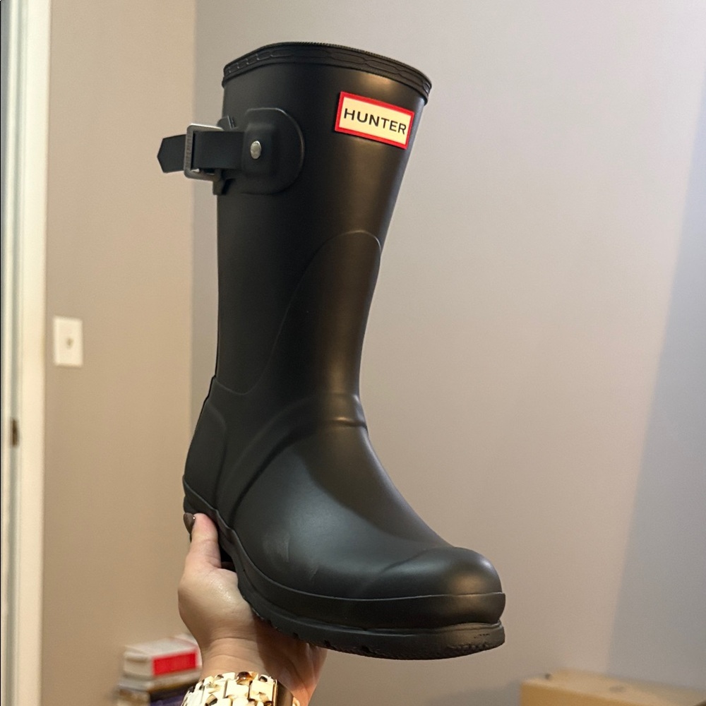 Hunter short boot (brand new in box)